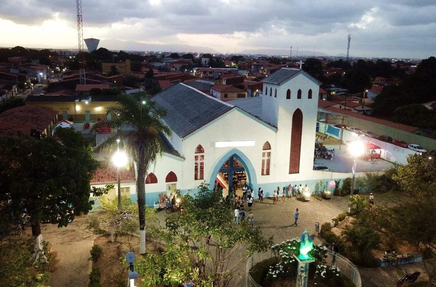 Paróquia Nossa Senhora das Graças promove a 20ª Festa da Padroeira na Vila Manoel Sátiro